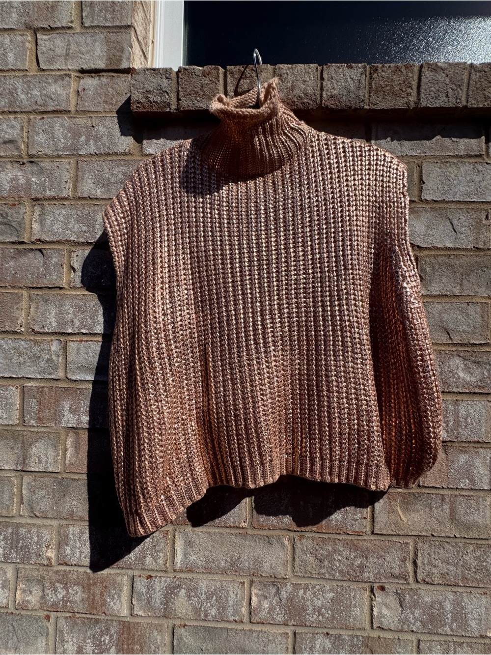 Women’s Chunky Turtleneck Sweater in Light Gold